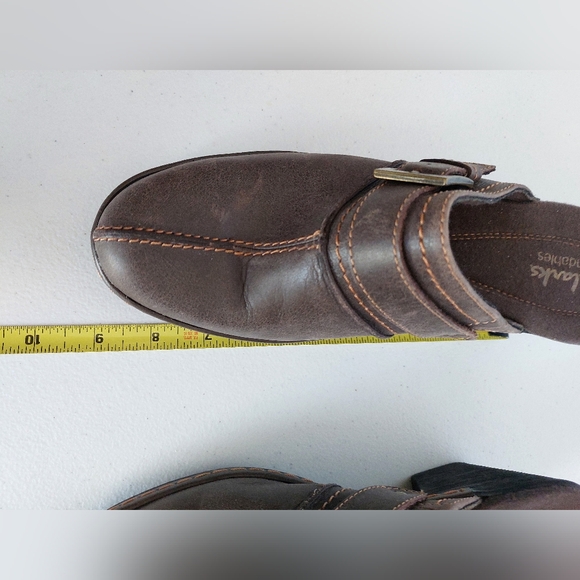 SOLD Clarks Bendables Clogs Sz 8M 34963 Leather 2.75" Heel Split Toe Mules Shoes - Picture 7 of 15